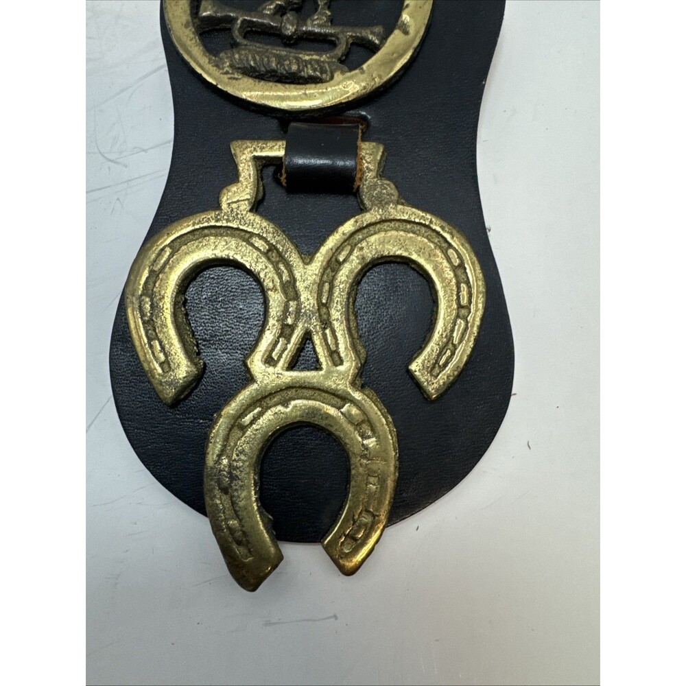 Lot Of 2 Vintage Leather Horse Hanging Strap 3 Brass Medallions 6 Total Medals - Picture 10 of 11